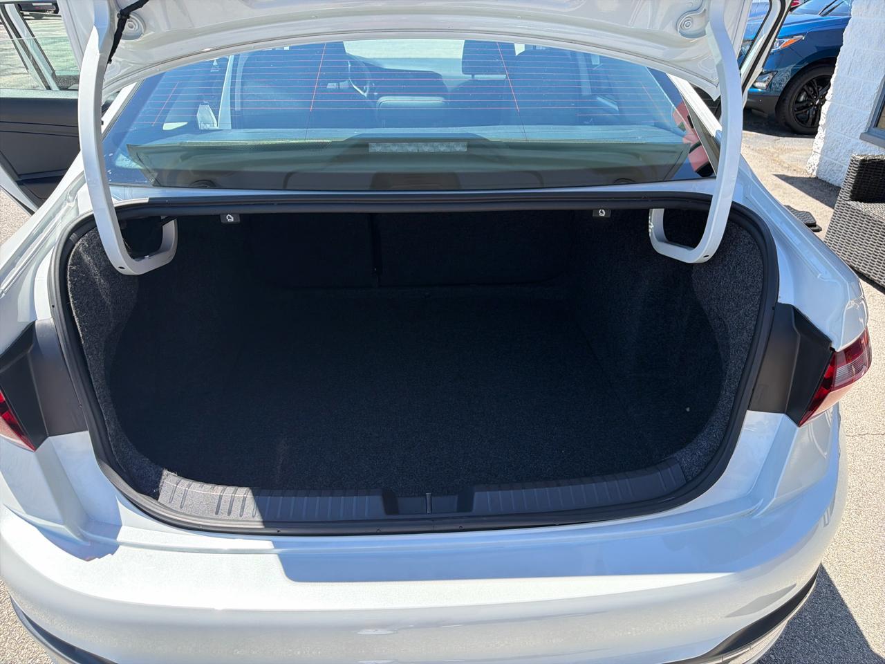 Volkswagen Jetta SEL 2024