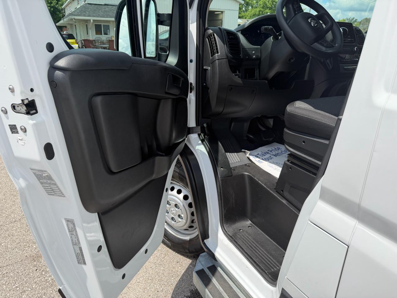 RAM Promaster 2500 Low Roof 2025