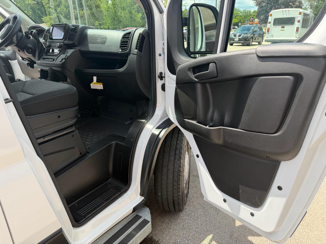 RAM Promaster 2500 Low Roof 2025