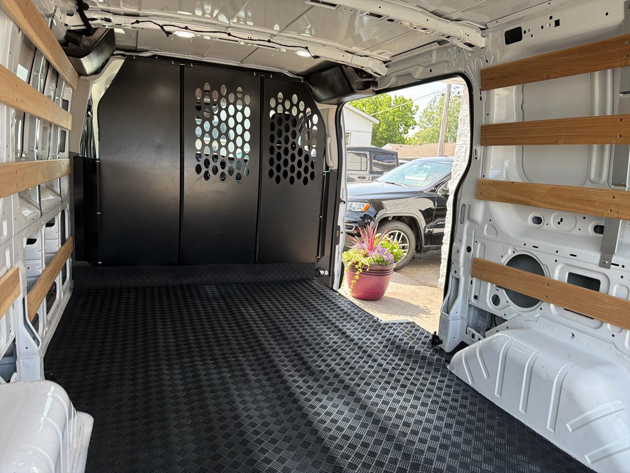 2025 Ford Transit Van Base - Photo 17
