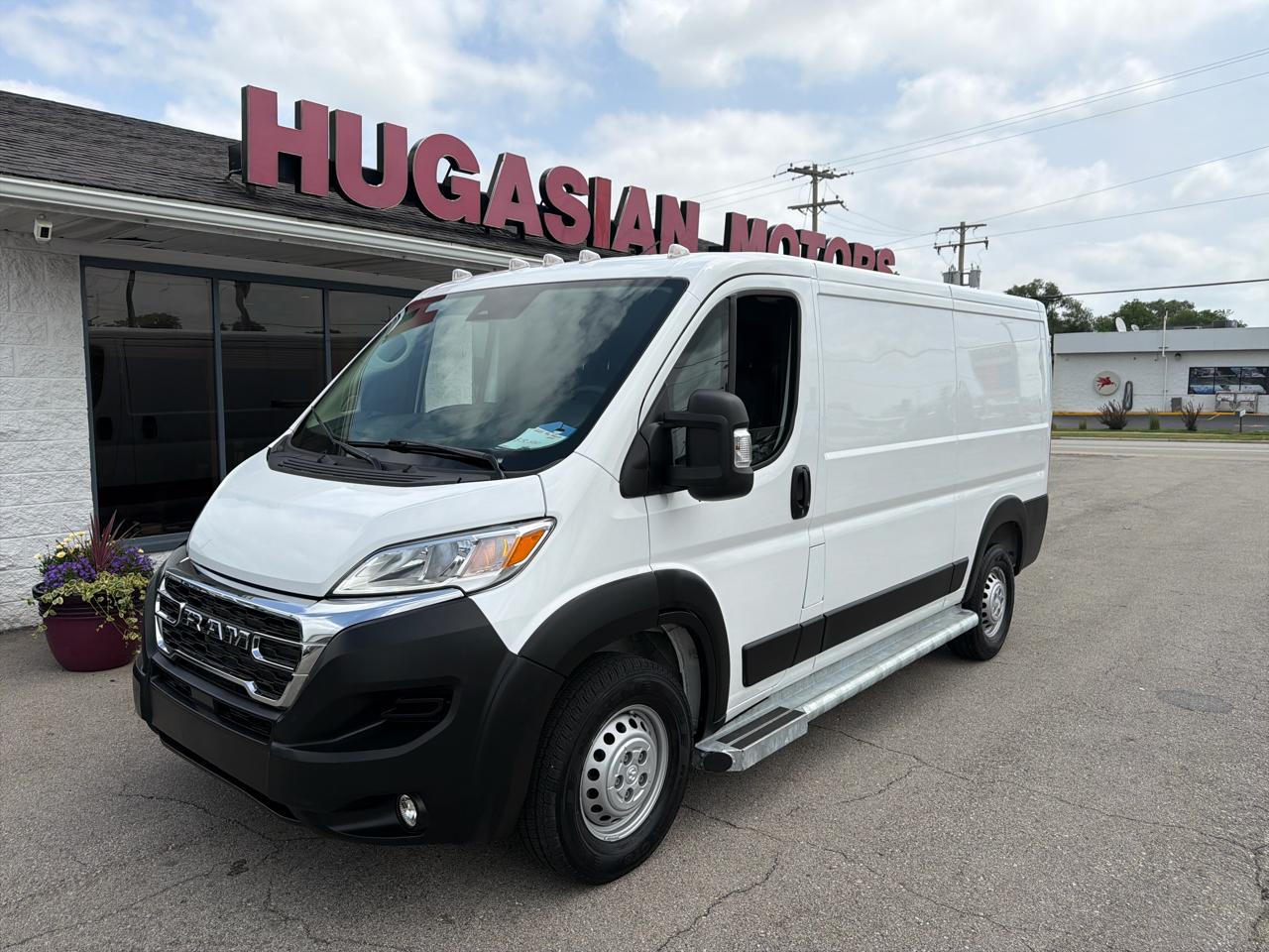 2025 RAM Promaster 2500 Low Roof
