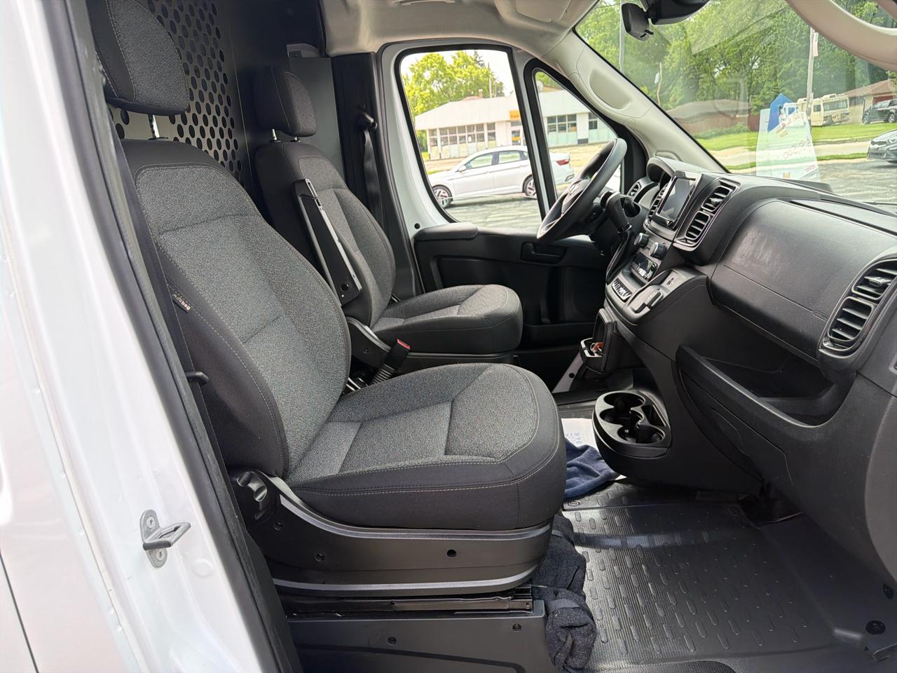 RAM Promaster 2500 Low Roof 2025