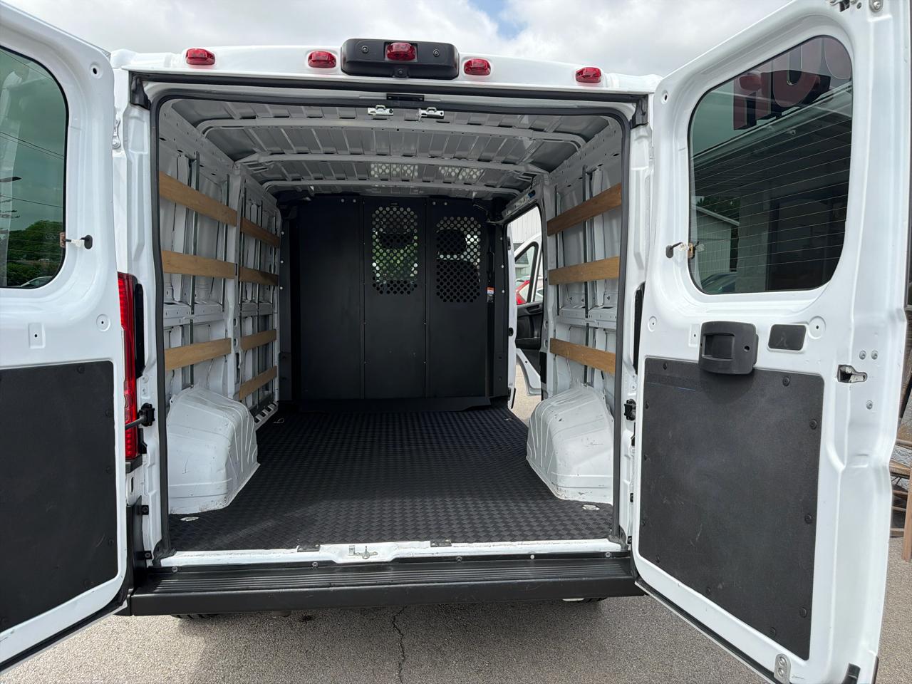 RAM Promaster 2500 Low Roof 2025