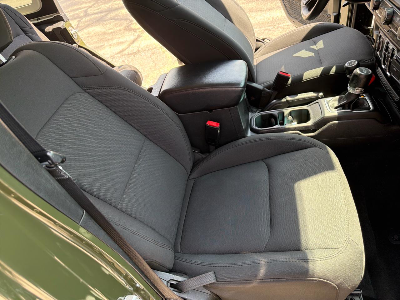 Jeep Wrangler Unlimited Sport Altitude 2023