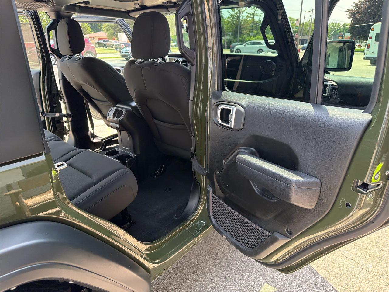 Jeep Wrangler Unlimited Sport Altitude 2023