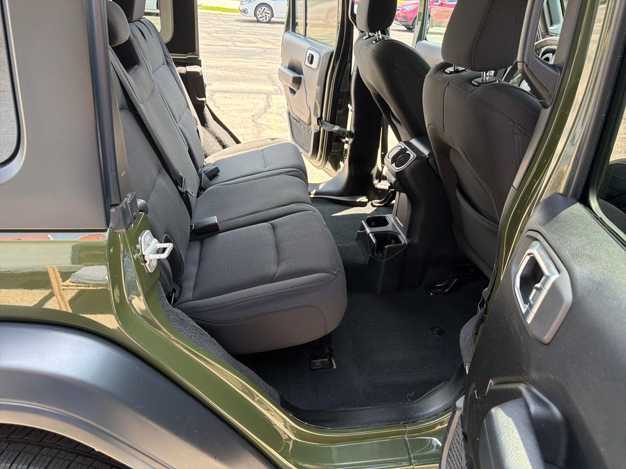 Jeep Wrangler Unlimited Sport Altitude 2023