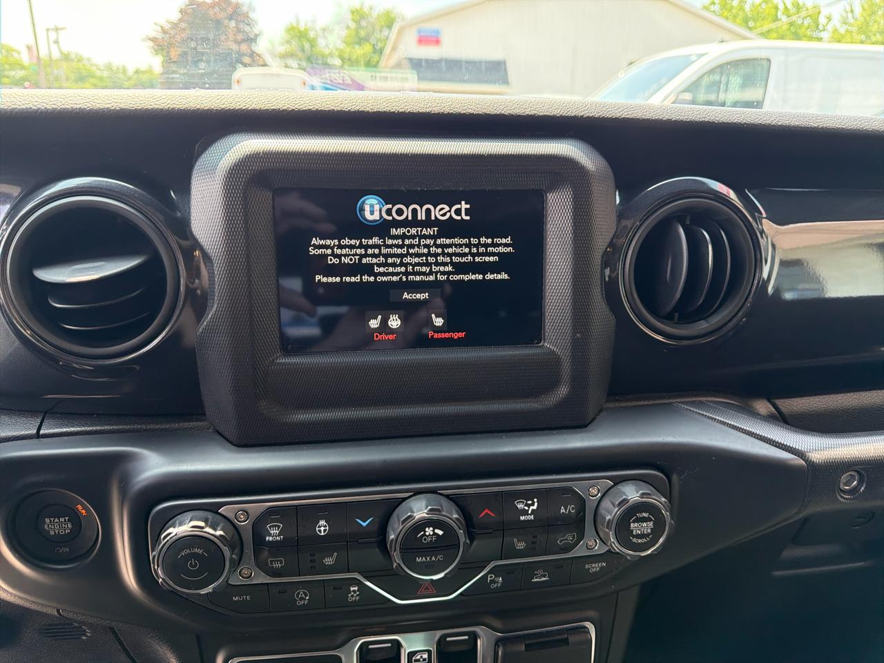 Jeep Wrangler Unlimited Sport Altitude 2023