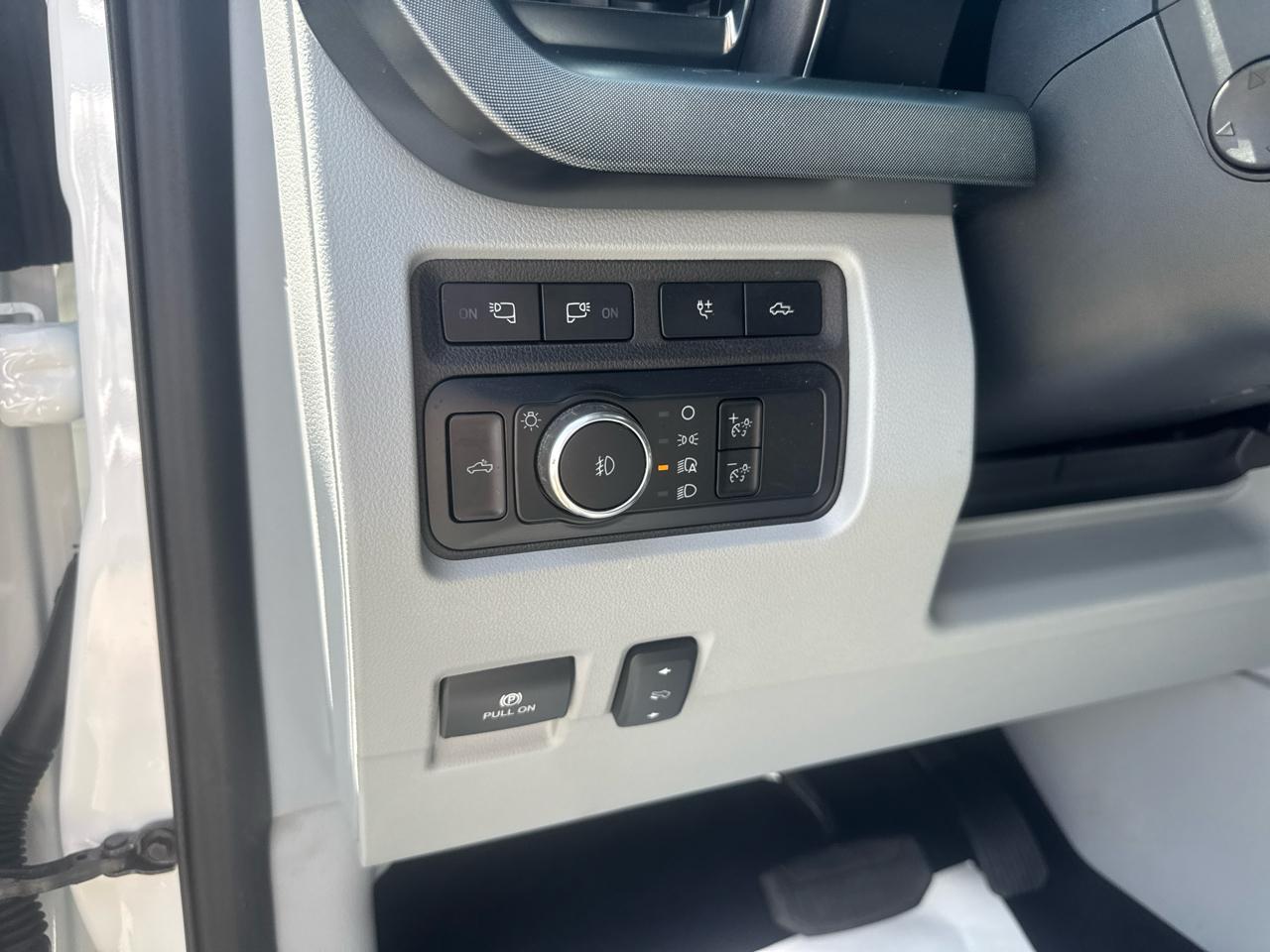 Ford F-350 SD Limited Crew Cab Long Box 4WD 2024