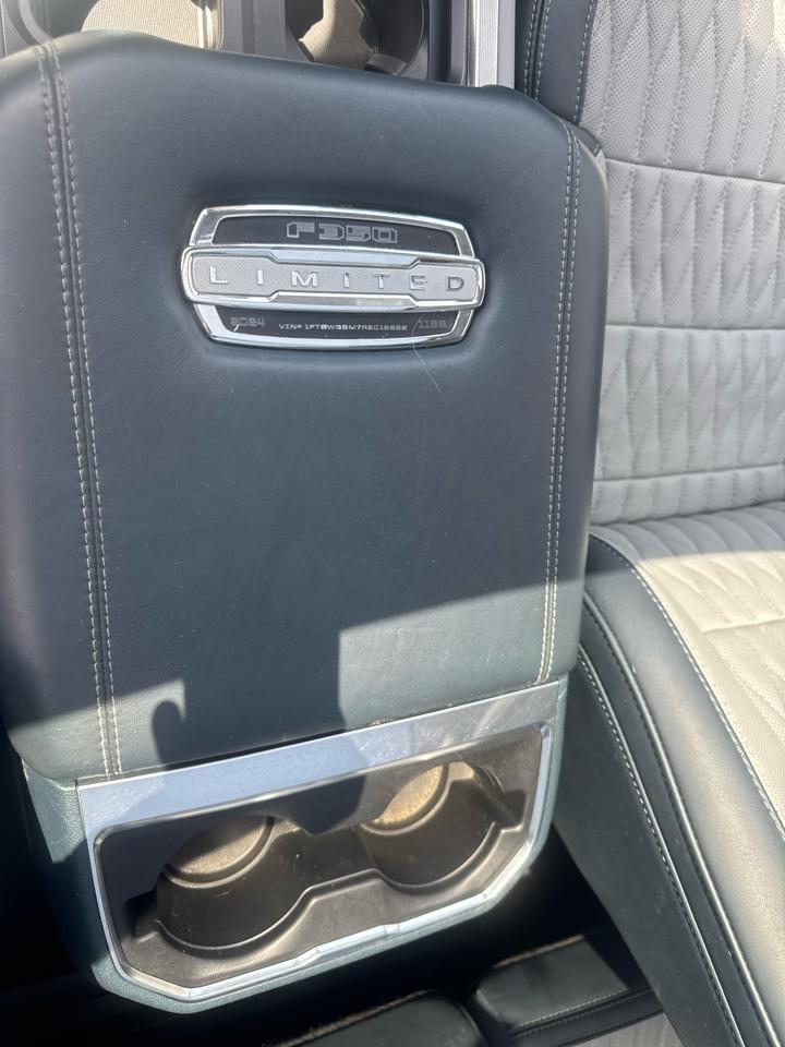 Ford F-350 SD Limited Crew Cab Long Box 4WD 2024