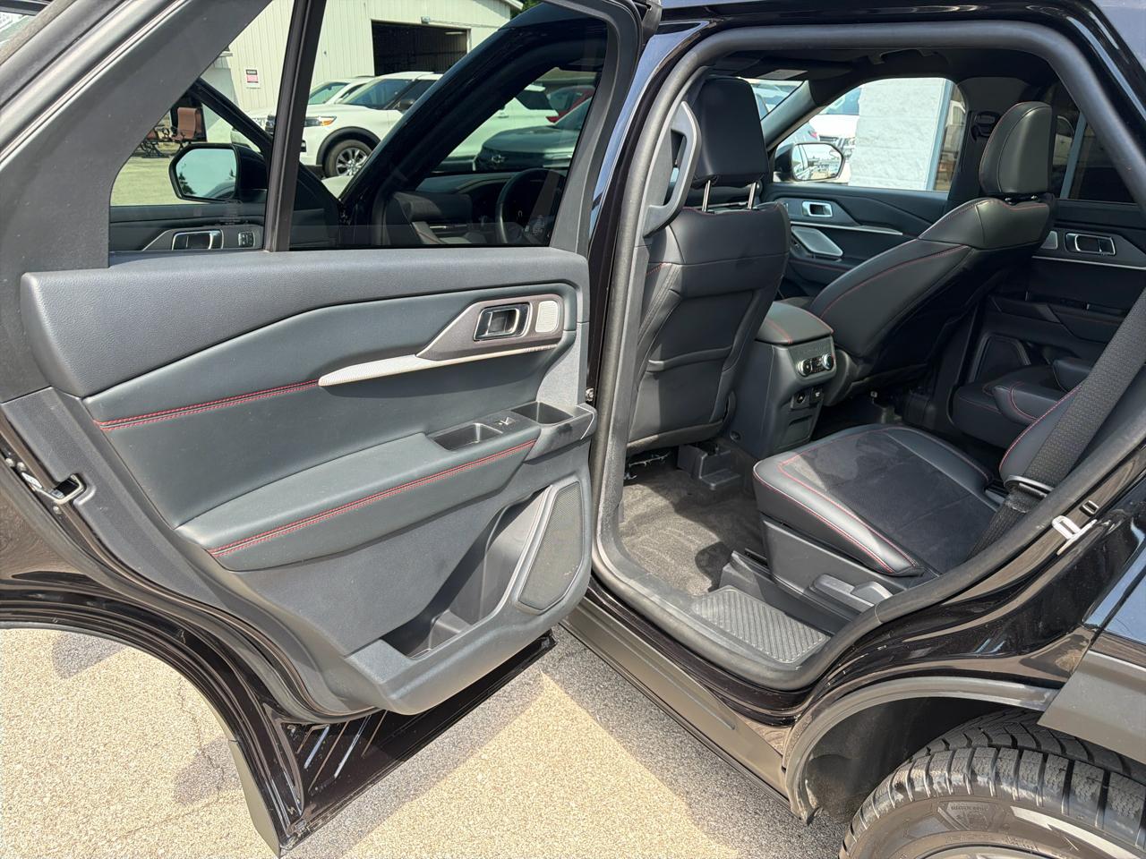 Ford Explorer ST AWD 2025