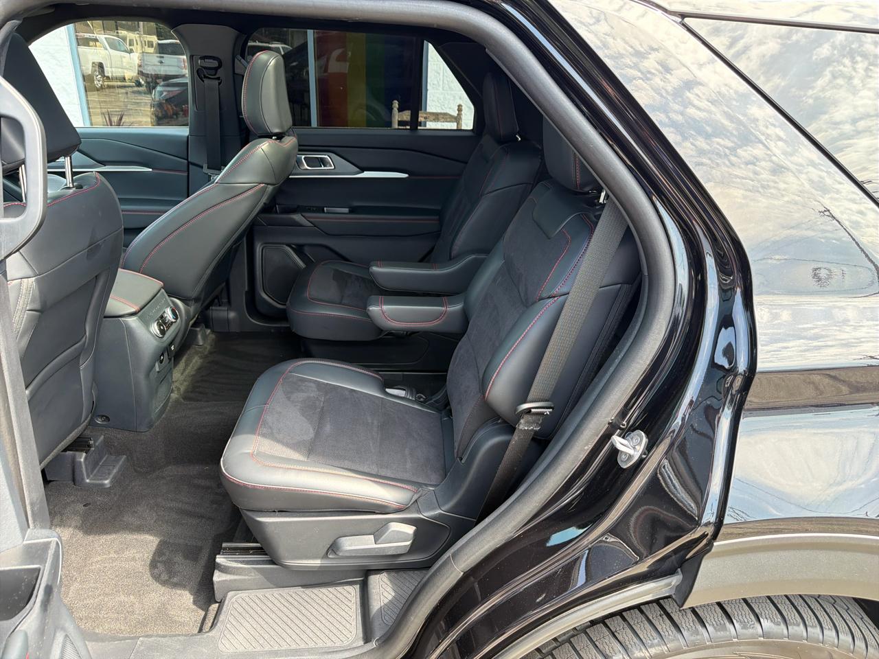 Ford Explorer ST AWD 2025