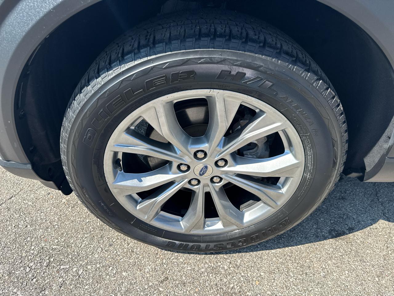 Ford Explorer XLT 2022