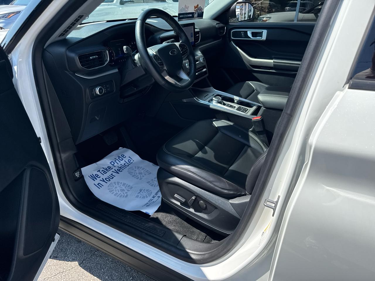 Ford Explorer XLT 2022