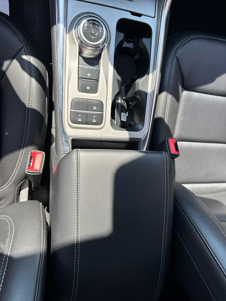 Ford Explorer XLT 2022