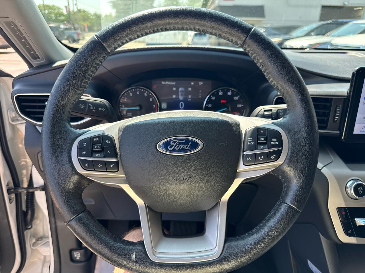 Ford Explorer XLT 2022