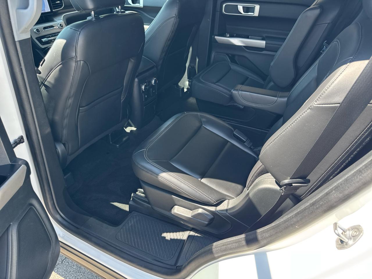 Ford Explorer XLT 2022