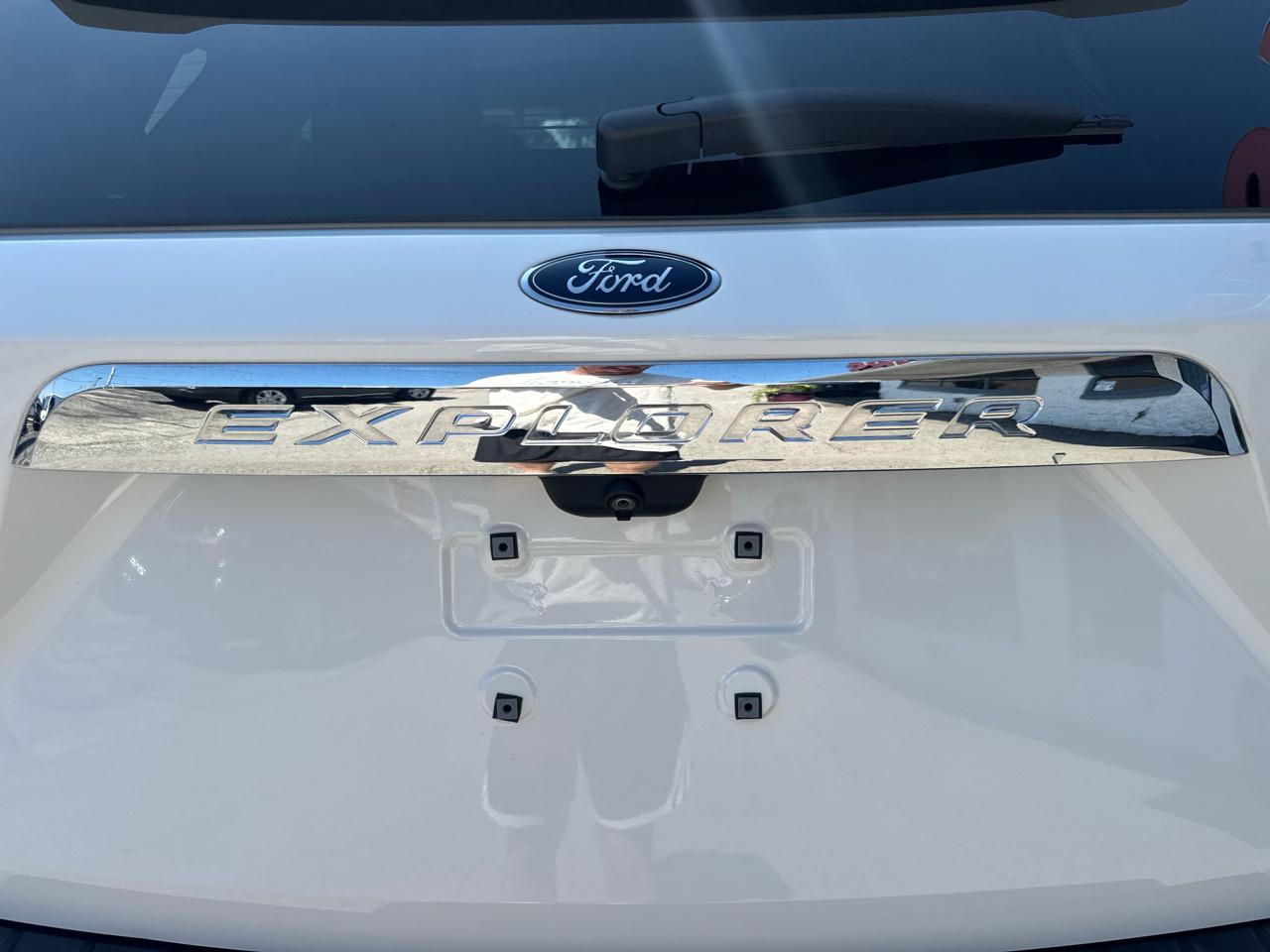 Ford Explorer XLT 2022