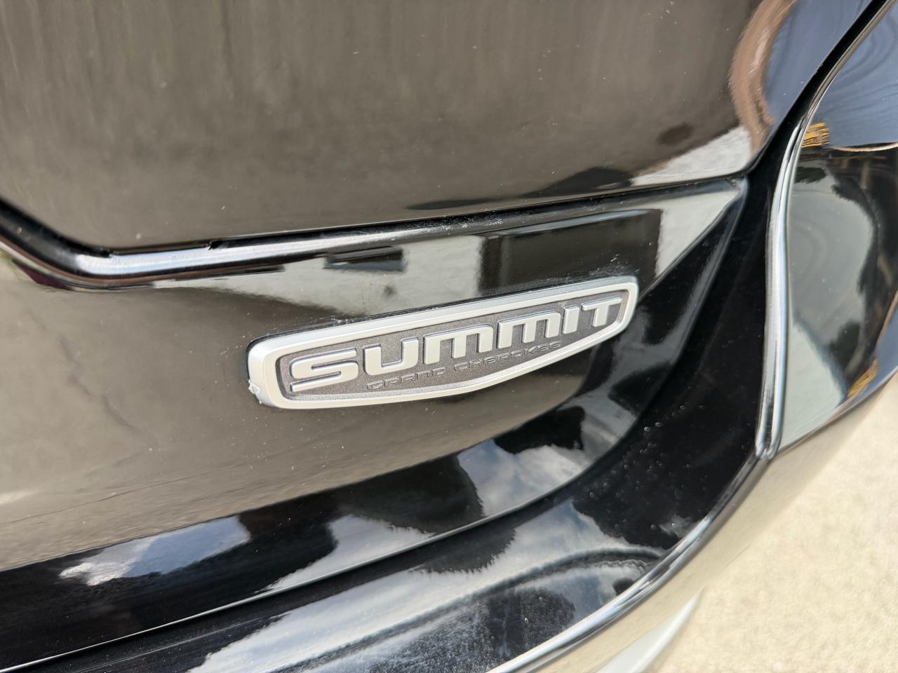 Jeep Grand Cherokee Summit 4WD 2023