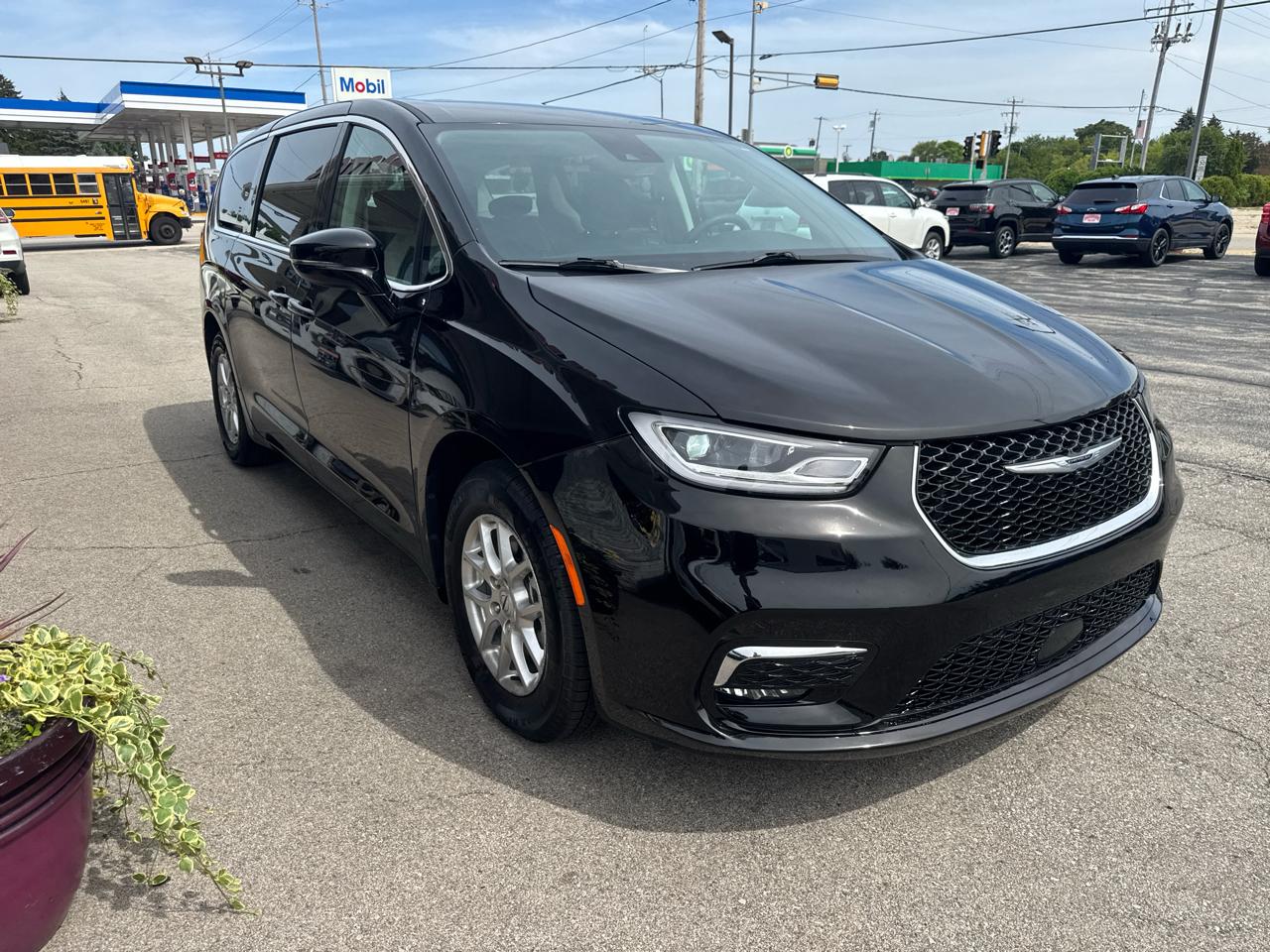 Chrysler Pacifica Touring L 2024