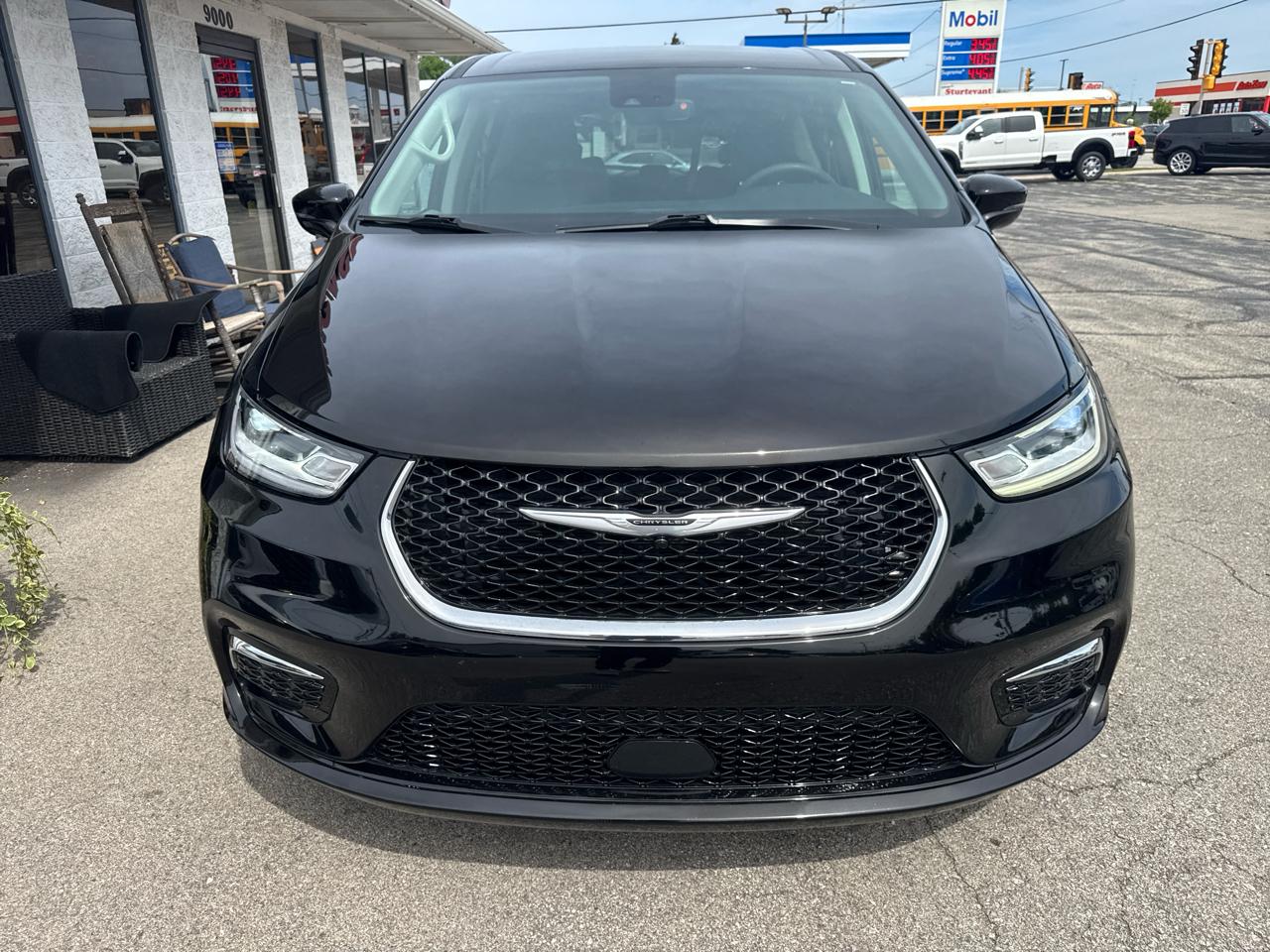Chrysler Pacifica Touring L 2024