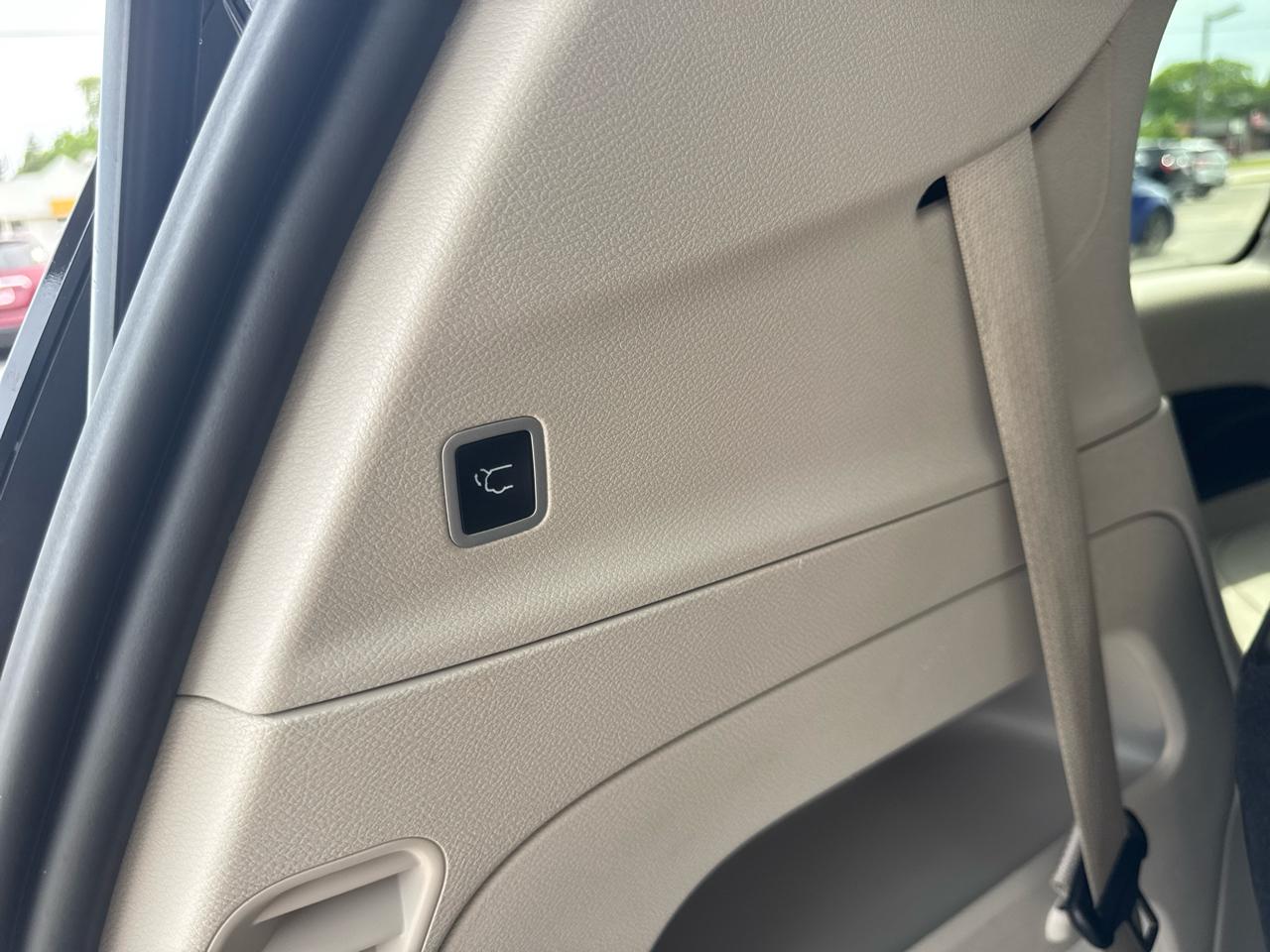 Chrysler Pacifica Touring L 2024