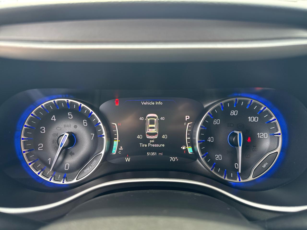 Chrysler Pacifica Touring L 2024