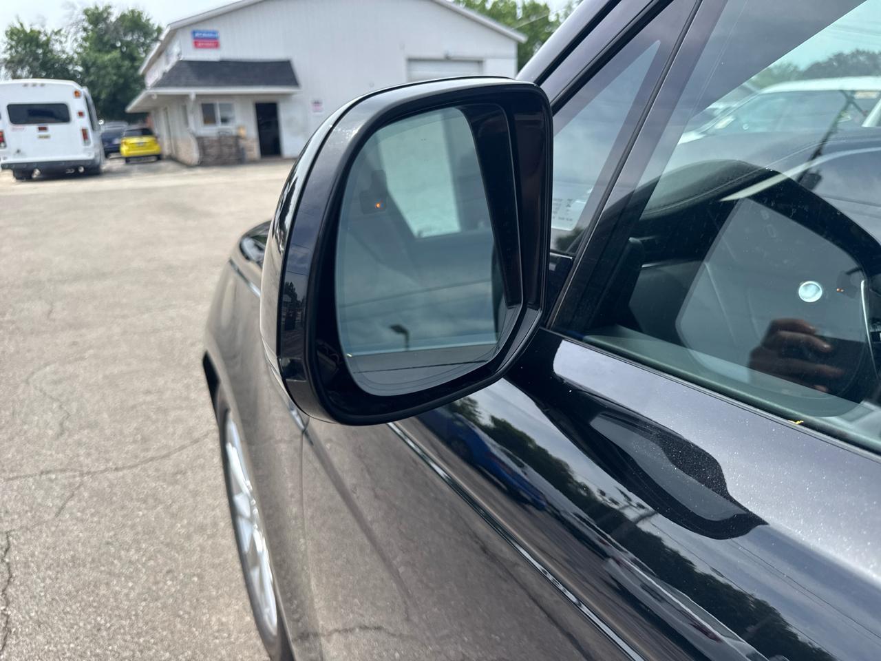 Land Rover Range Rover Sport P360 SE 2025