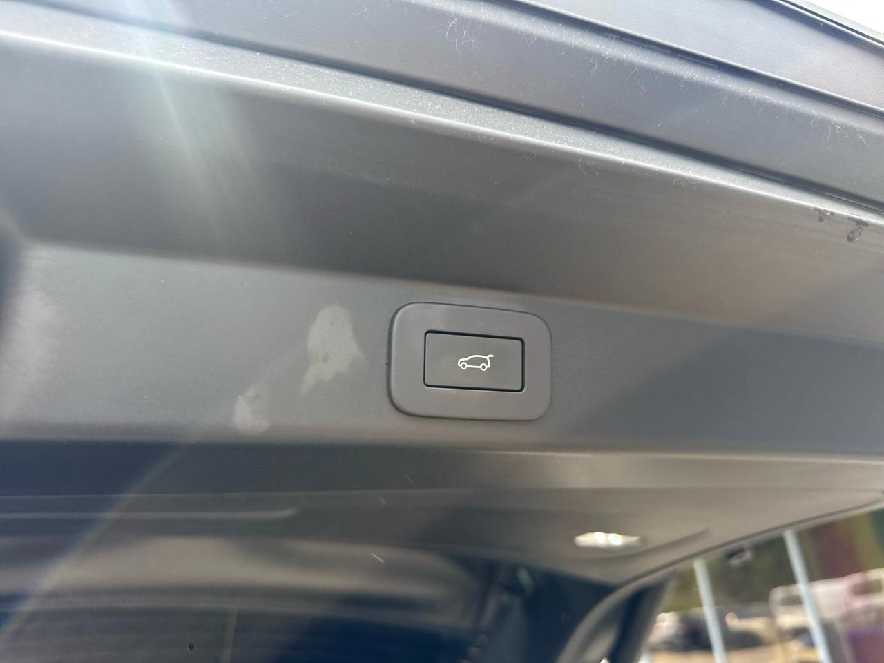 Land Rover Range Rover Sport P360 SE 2025