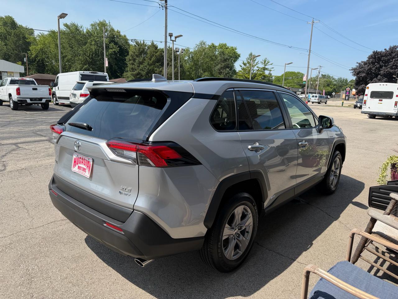 Toyota RAV4 Hybrid XLE 2025