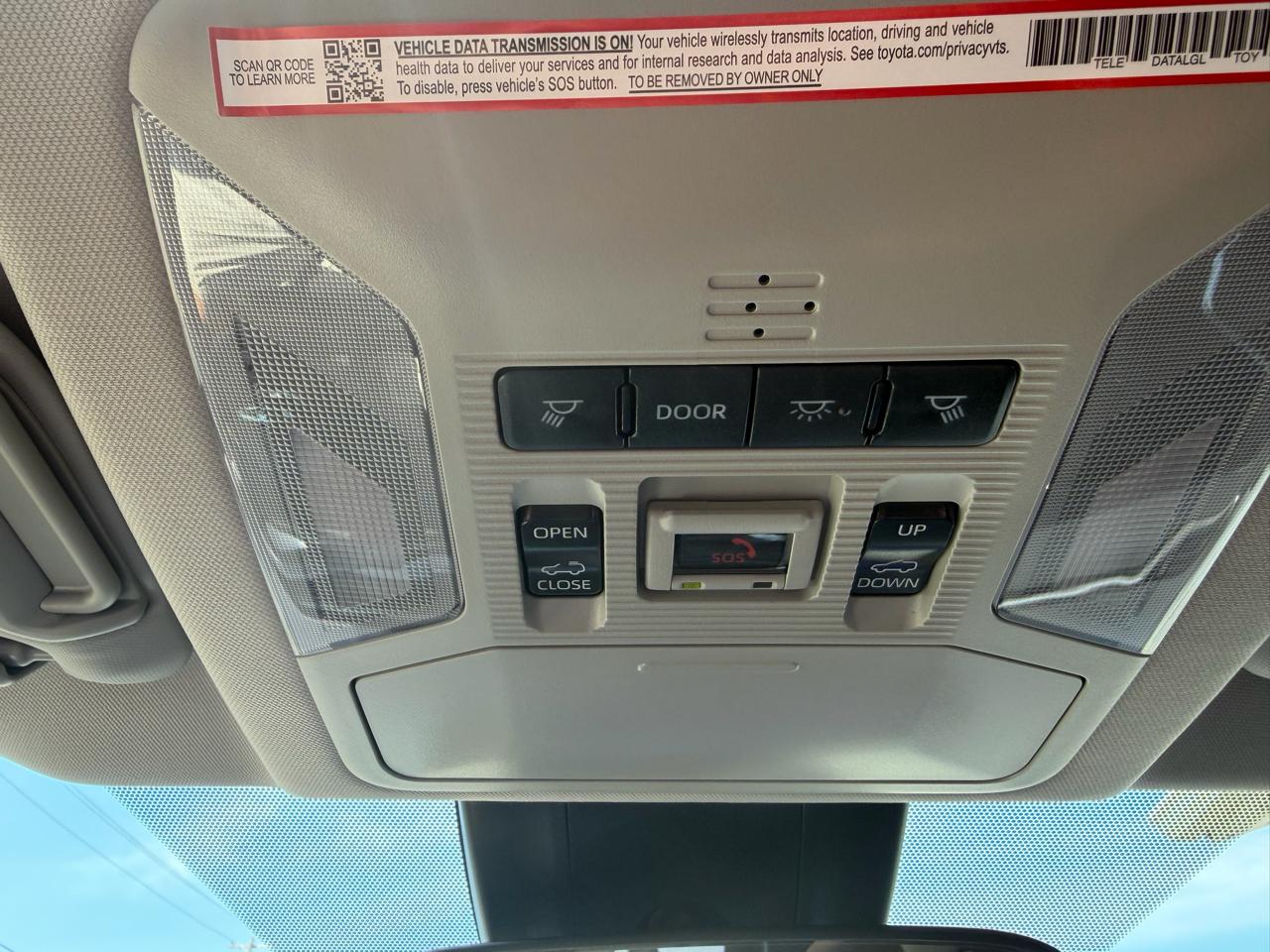 Toyota RAV4 Hybrid XLE 2025