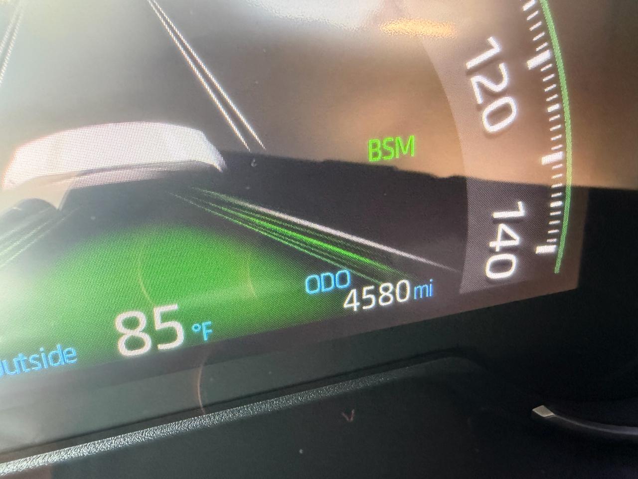Toyota RAV4 Hybrid XLE 2025