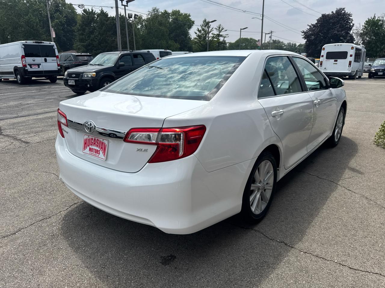 Toyota Camry XLE 2012