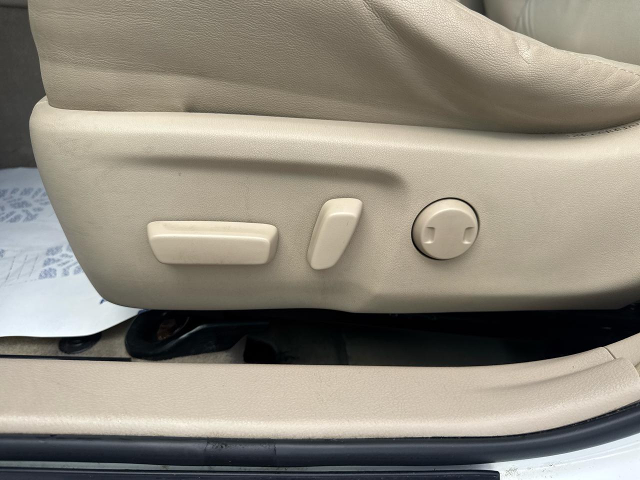 Toyota Camry XLE 2012
