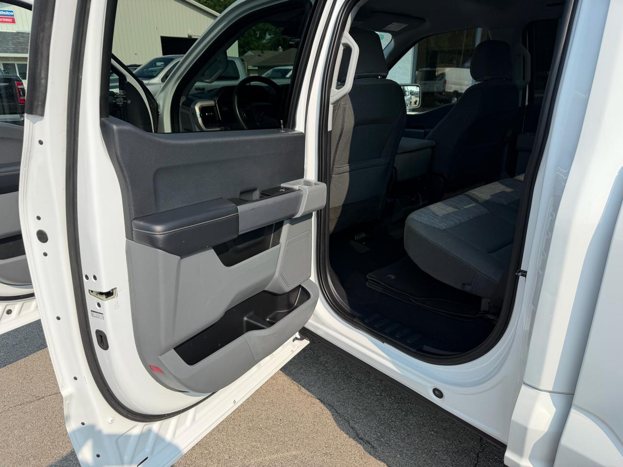 Ford F-150 XLT SuperCrew 5.5-ft. Bed 4WD 2023