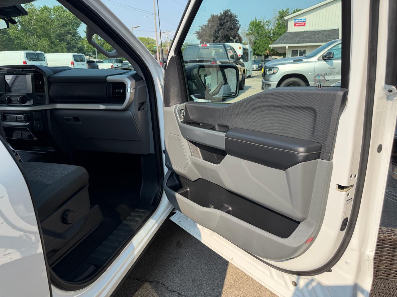Ford F-150 XLT SuperCrew 5.5-ft. Bed 4WD 2023