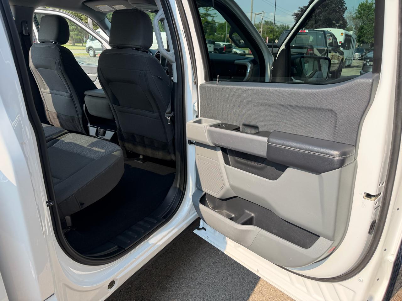 Ford F-150 XLT SuperCrew 5.5-ft. Bed 4WD 2023