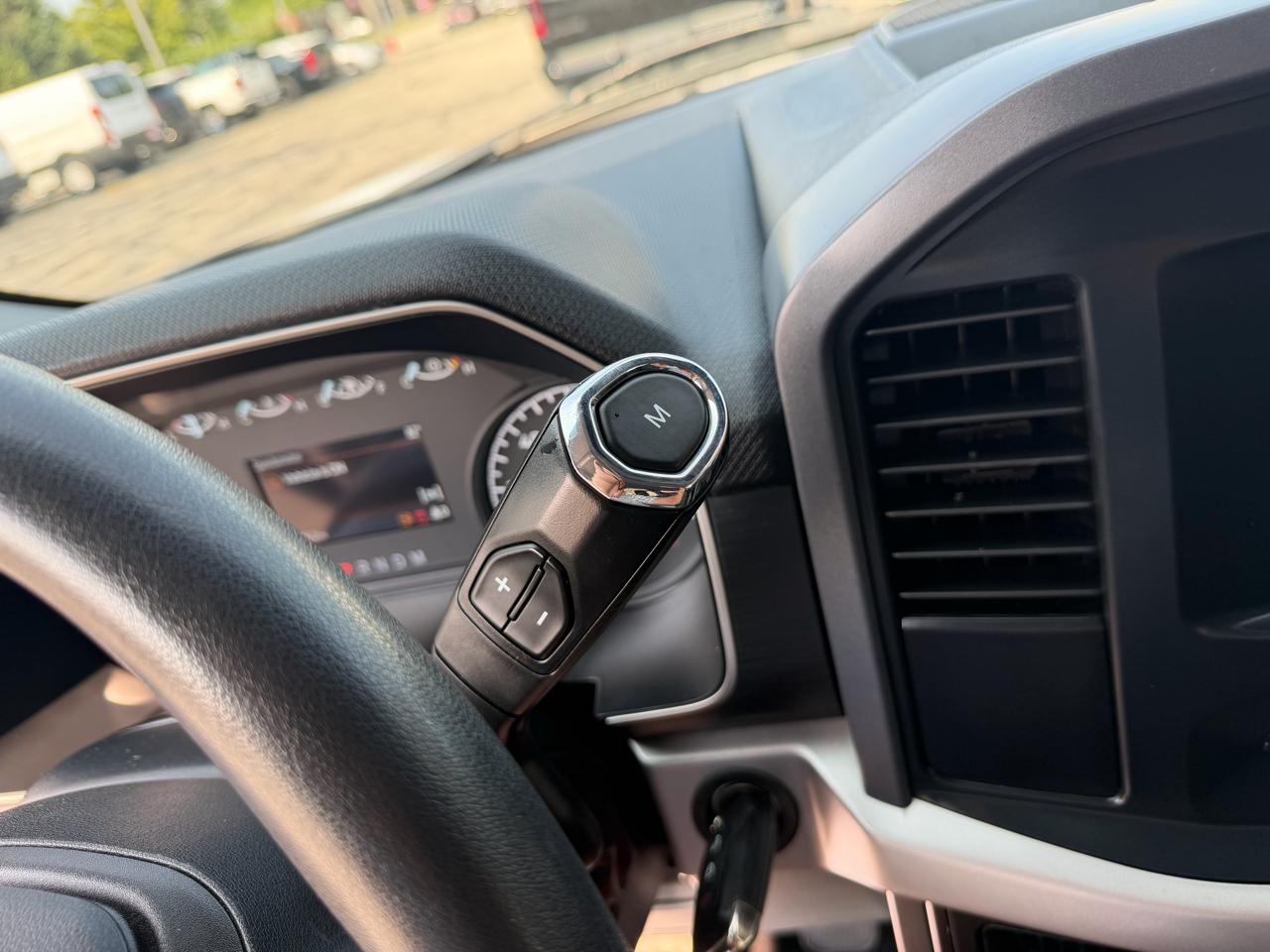 Ford F-150 XLT SuperCrew 5.5-ft. Bed 4WD 2023