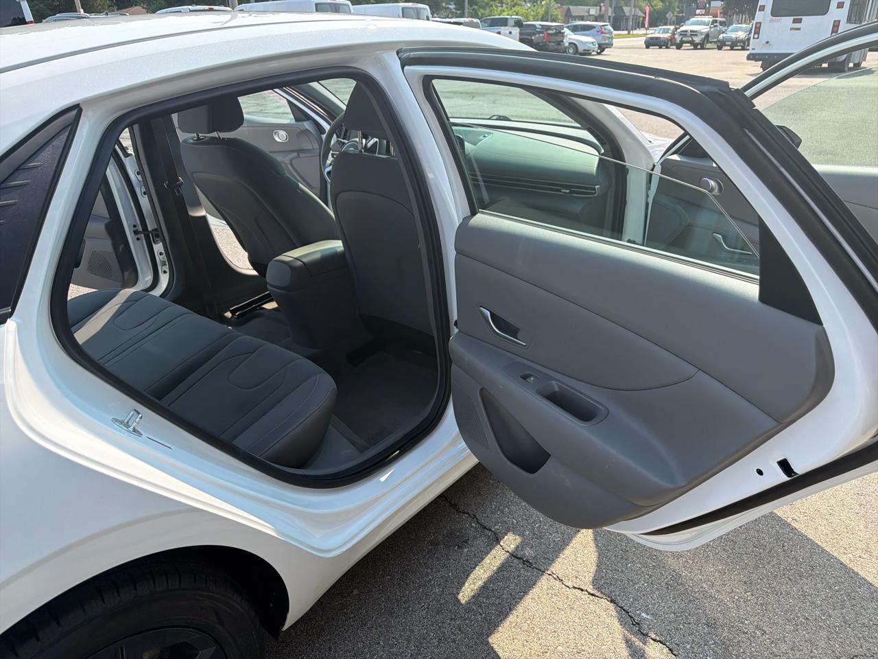 Hyundai Elantra SEL 2022