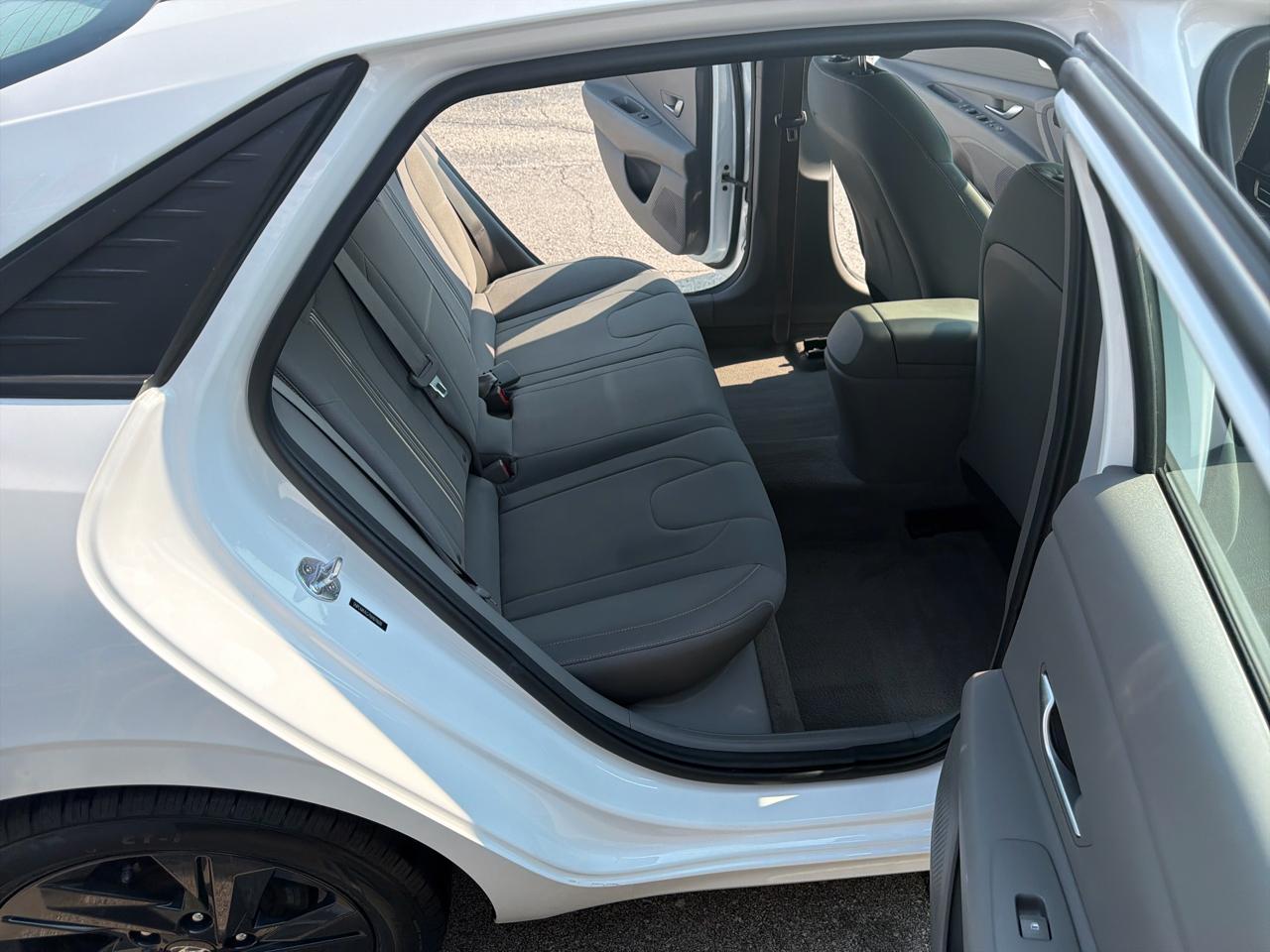 Hyundai Elantra SEL 2022