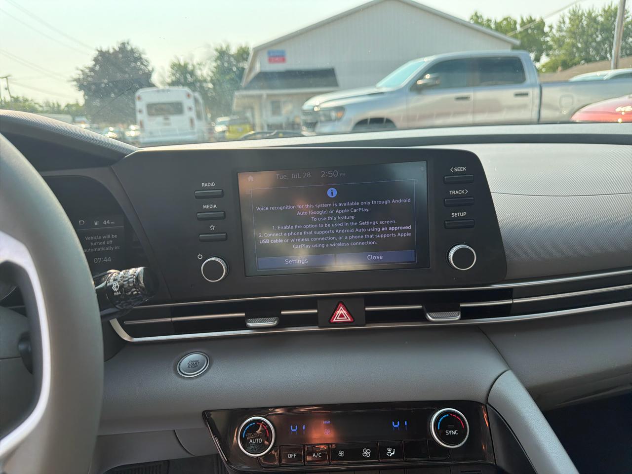 Hyundai Elantra SEL 2022