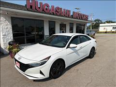 2022 Hyundai Elantra 