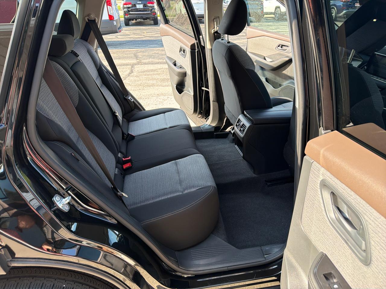 2022 Nissan Rogue S - Photo 18