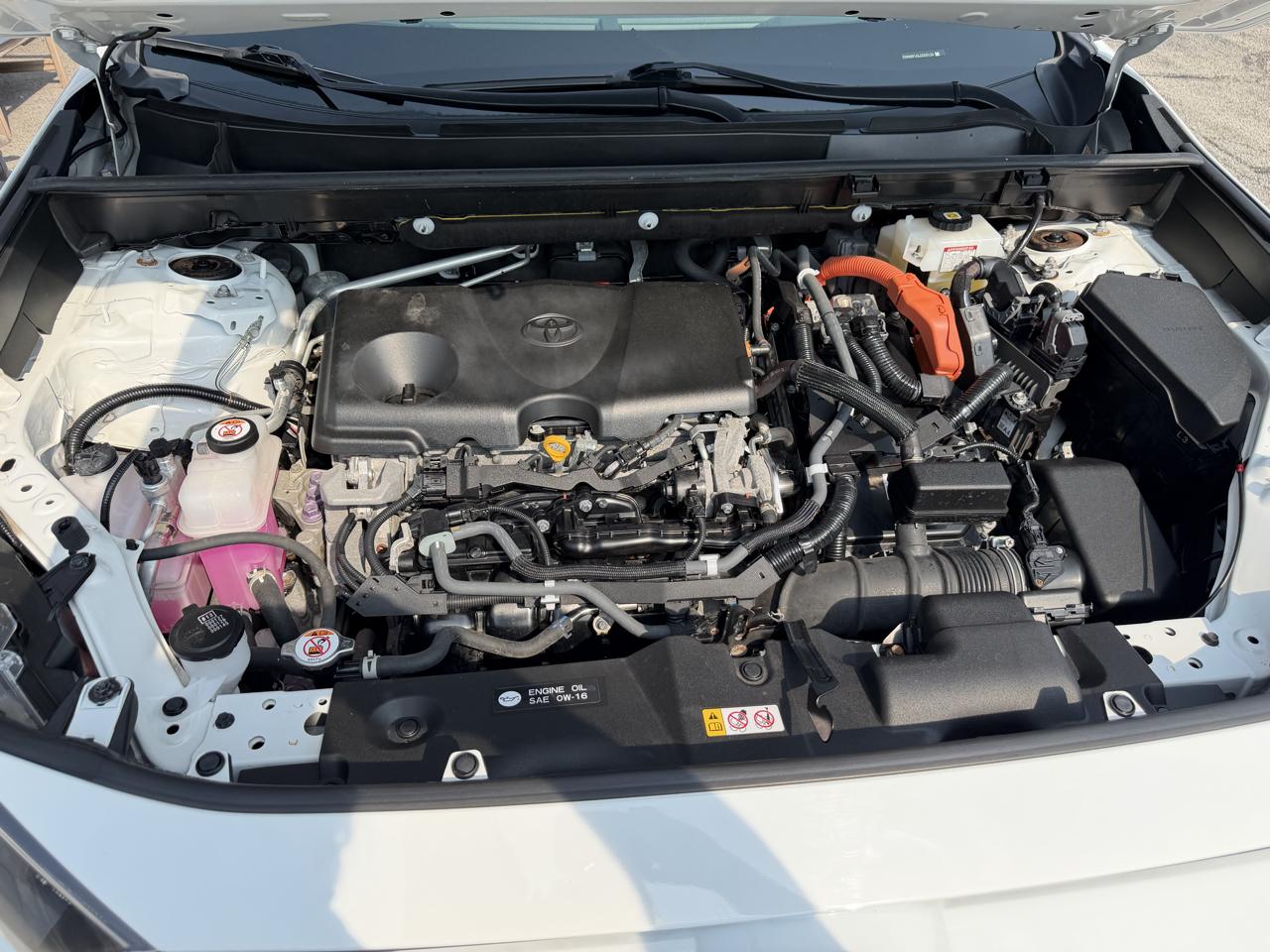 Toyota RAV4 Hybrid LE AWD 2020