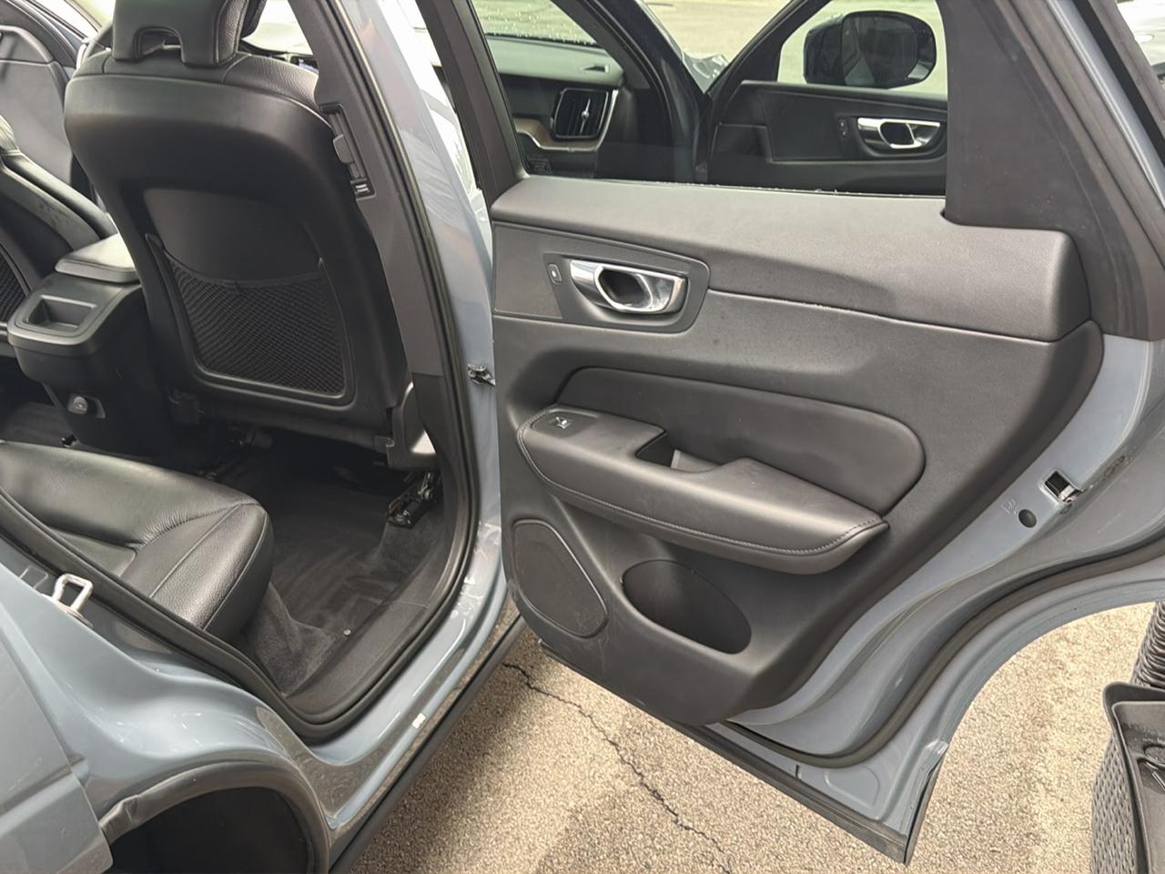 Volvo XC60 B5 Plus Dark AWD 2023