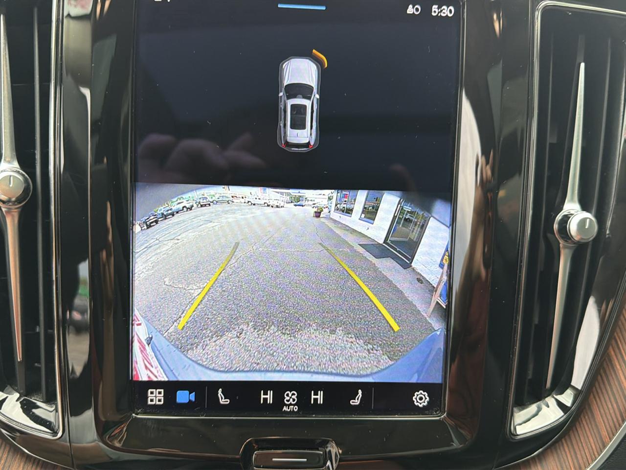 Volvo XC60 B5 Plus Dark AWD 2023