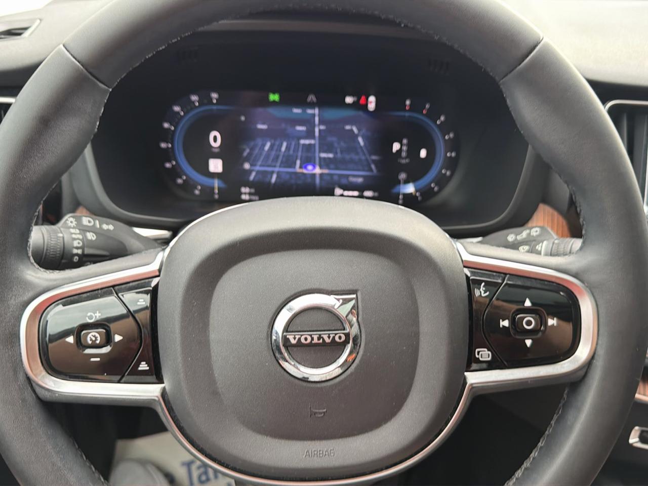 Volvo XC60 B5 Plus Dark AWD 2023