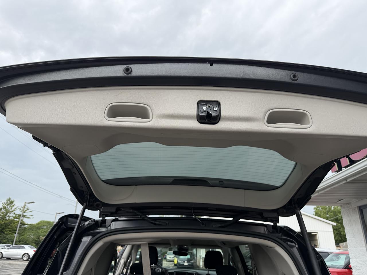 Chrysler Voyager LX 2023