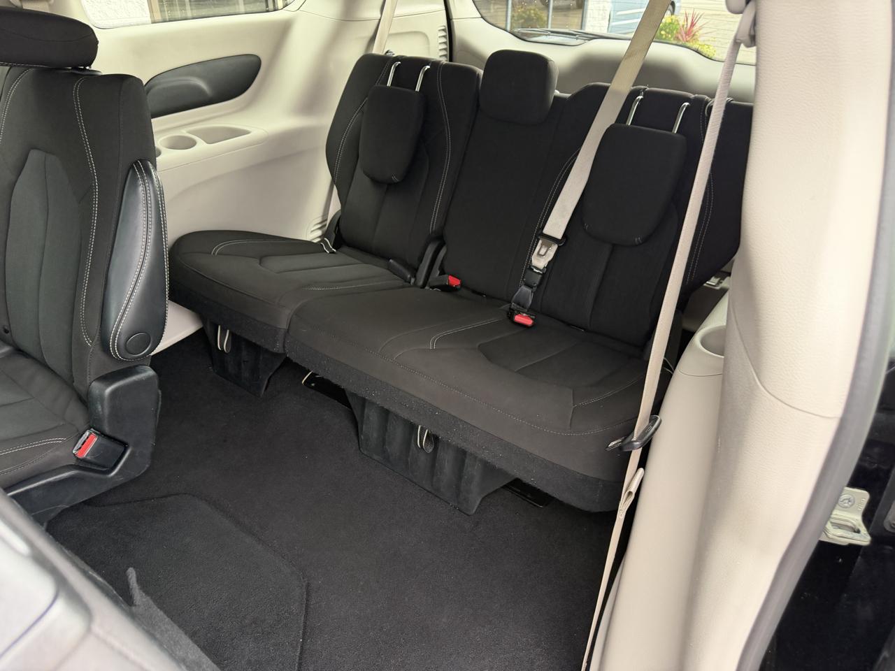 Chrysler Voyager LX 2023