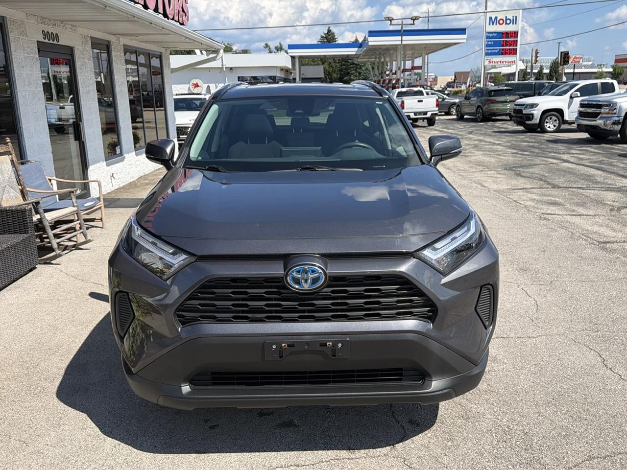 Toyota RAV4 Hybrid XLE 2024