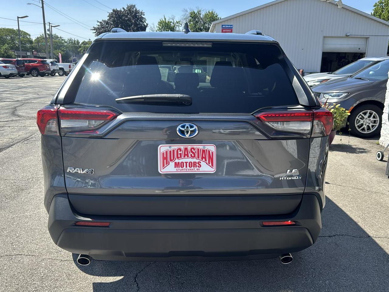 Toyota RAV4 Hybrid LE 2021